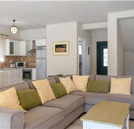 3 bedroom villa with heated pool in Kassiopi, Corfu, sleeps 6